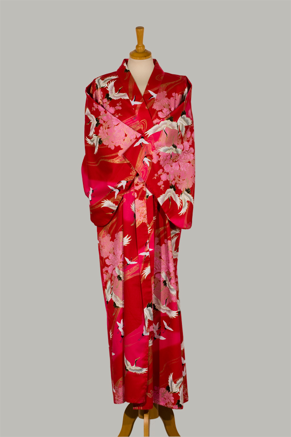 Uheldig Sightseeing lustre Kimono Crane with Flowers (rød) - Den Kinesiske Butik