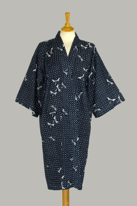 kimono Dragonfly, 3/4 lang, baseret på guldsmeden som motiv, udført i 100% bomuld