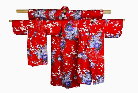 børne-kimono i tre størrelser svarende til højde fra 90 - 140 cm