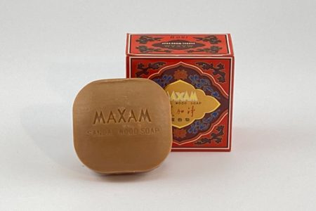 MAXAM Sandalwood Soap er en lækker sæbe med den fine Sandeltræsduft i en klassisk orientalsk gaveæske
